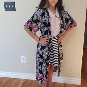 Girl's Art Class Size L 10/12 Cover Up